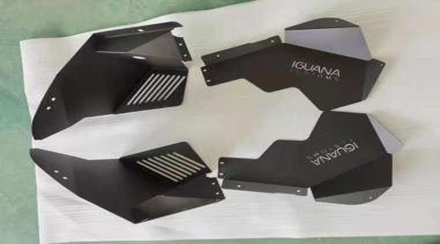 წინა ფენდერების შიდა დამცავი JK (რკინა)